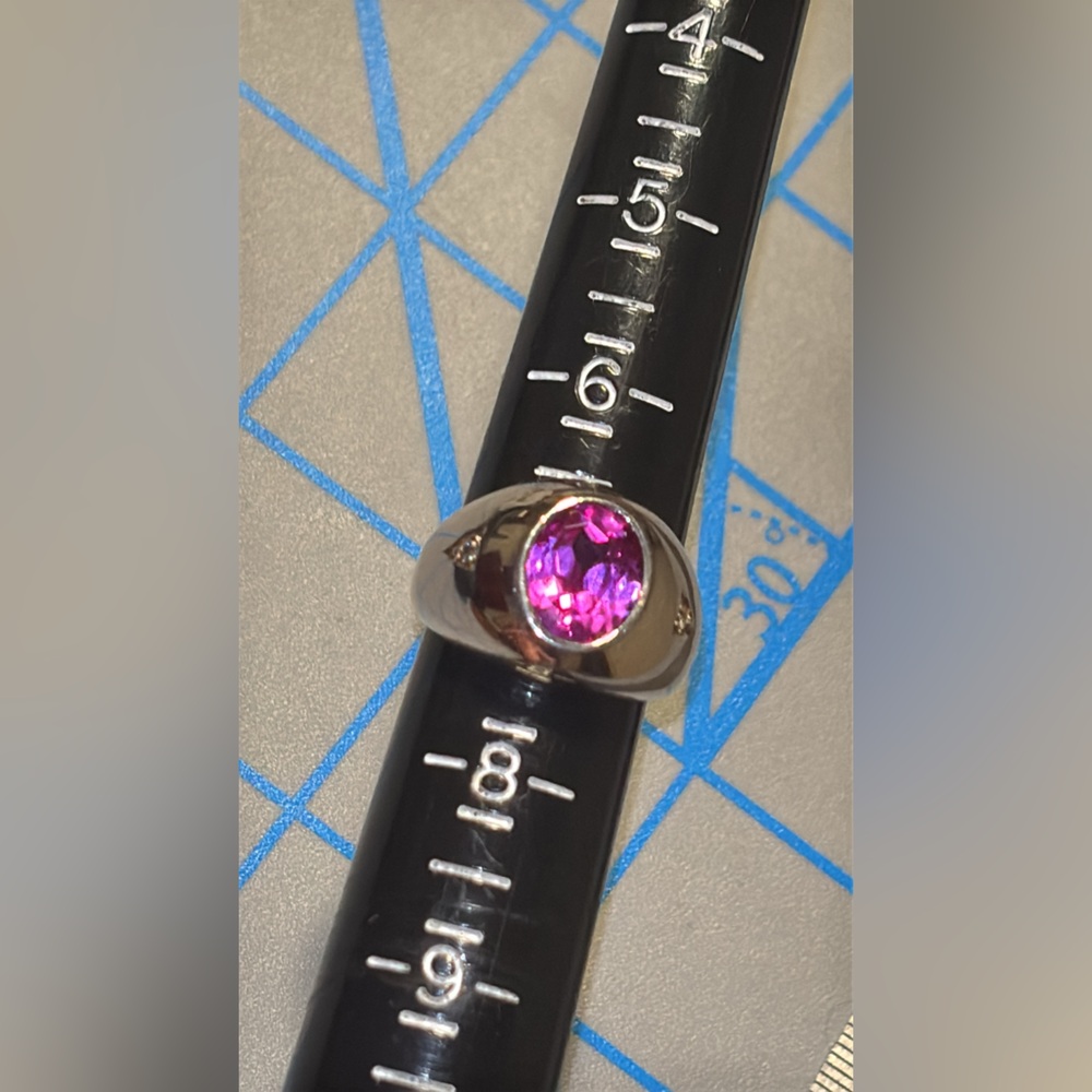 Gem Stone King Sterling Silver & Pink Sapphire Gemstone Unisex Ring